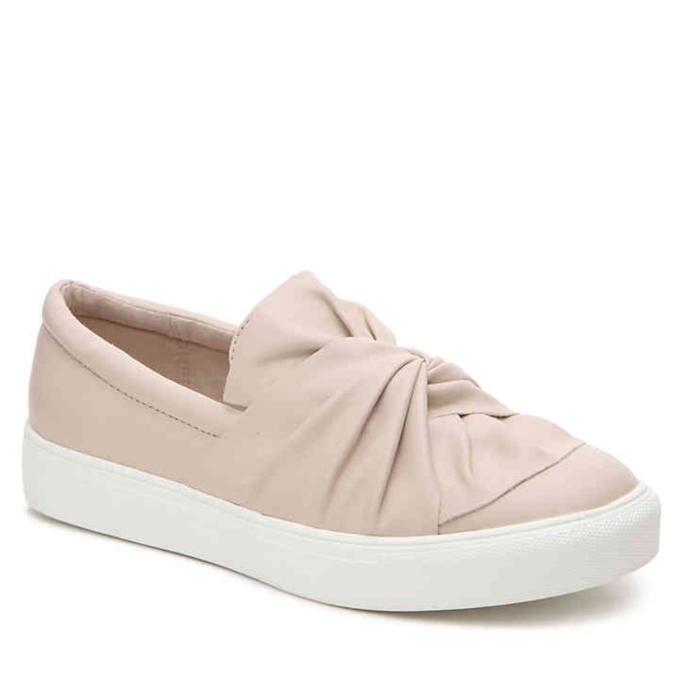 Sale!!! New Mia Blush slip on shoes
